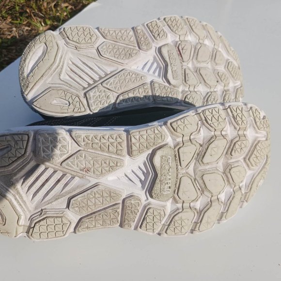 Hoka One One Size 7 Black White Kid's Sneaker Shoes - Picture 7 of 11